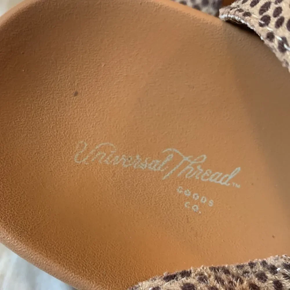 Universal Thread, shallow wedges, size 6. Uppers show no signs of wear